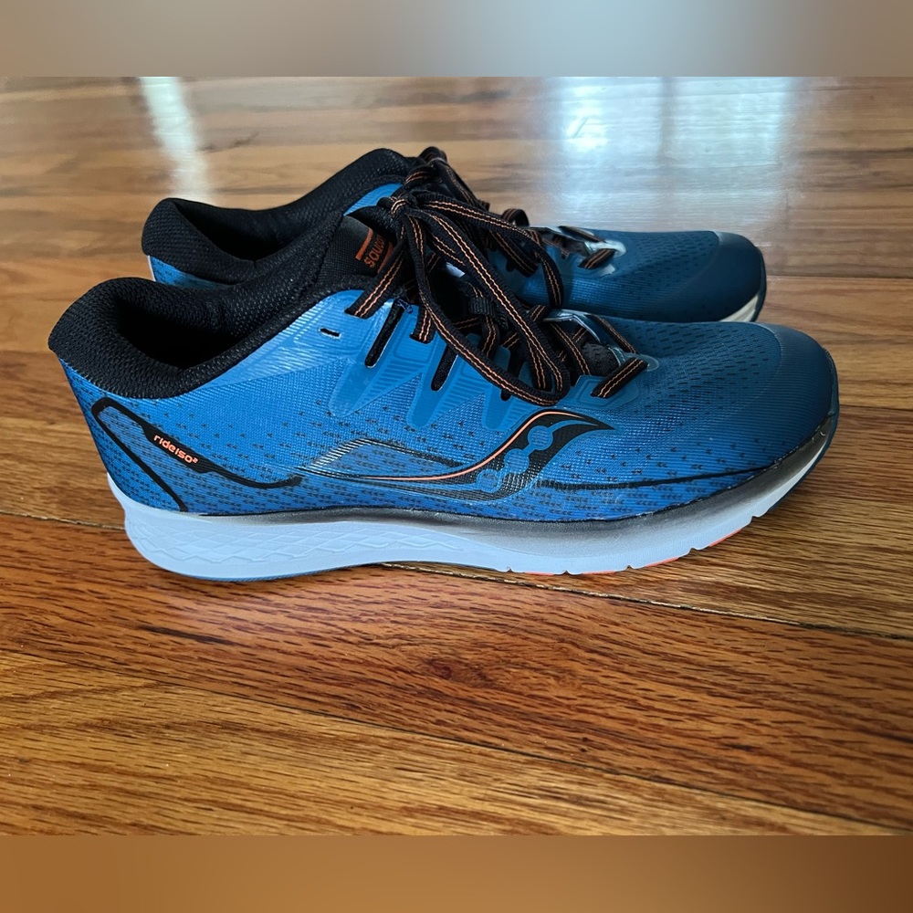 Saucony boys shoes